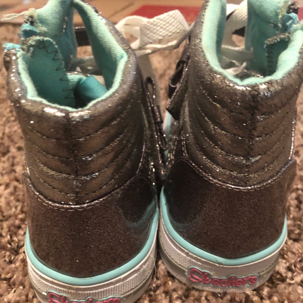 Sketchers twinkle toes shoes - Picture 9 of 11